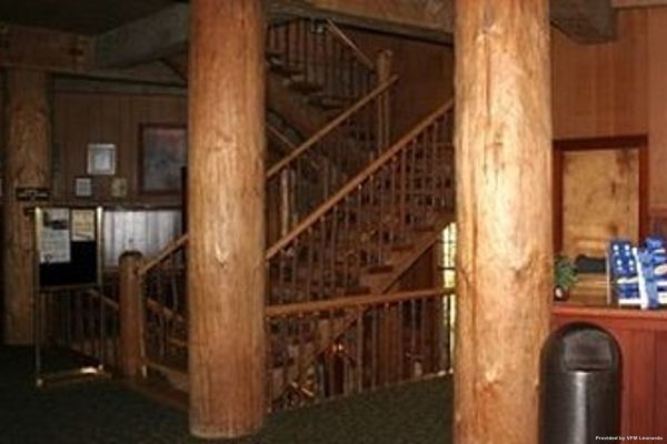 Hotel CHATEAU AT THE OREGON CAVES NATIONAL (California Bar)